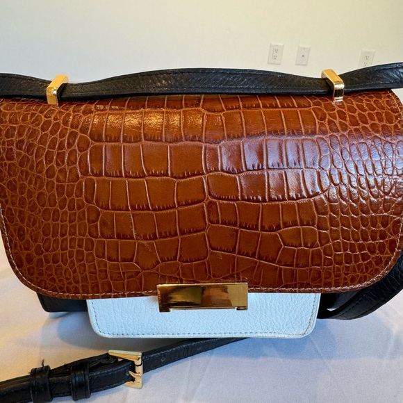 Gigi New York Abigail crossbody. Very lightly used with no wear. - Picture 13 of 13